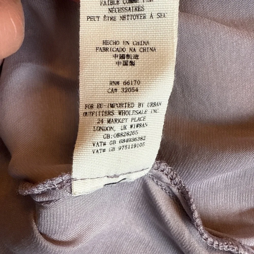 Free People Womens XS Blouse Top Silky Satin Quiet Luxury Going Out‎ Career